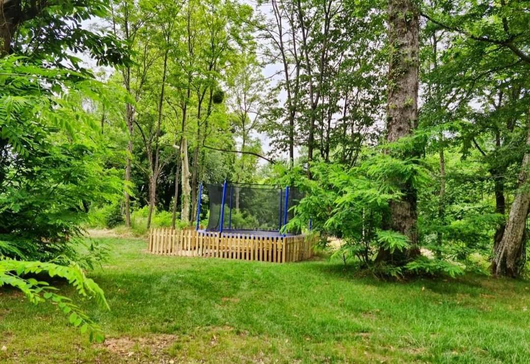Sanilhac  Gites Du Domaine De La Gauderie מראה חיצוני תמונה